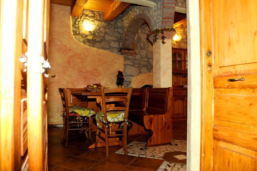 Agriturismo Su'E Lentu Bosa Quarto foto